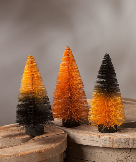 https://www.fairy-tales-inc.com/images/thumbs/0032204_magic-ombre-mini-bottle-brush-trees-by-bethany-lowe-designs_550.jpeg