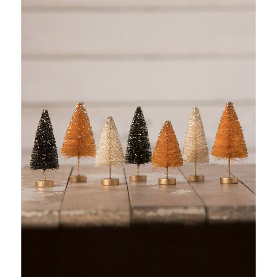 https://www.fairy-tales-inc.com/images/thumbs/0045431_mini-halloween-bottle-brush-trees-with-gold-glitter-set-by-bethany-lowe-designs_550.jpeg